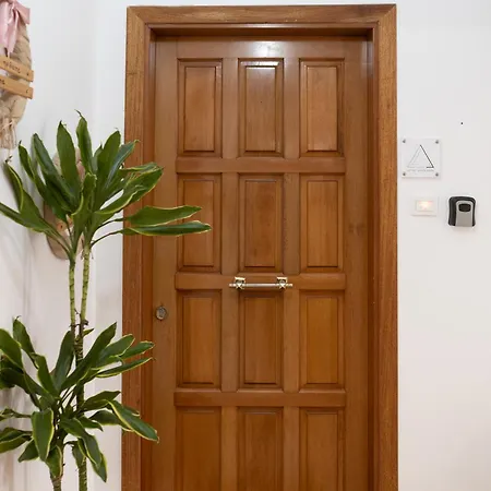 Διαμέρισμα Atop Gold Luxury *