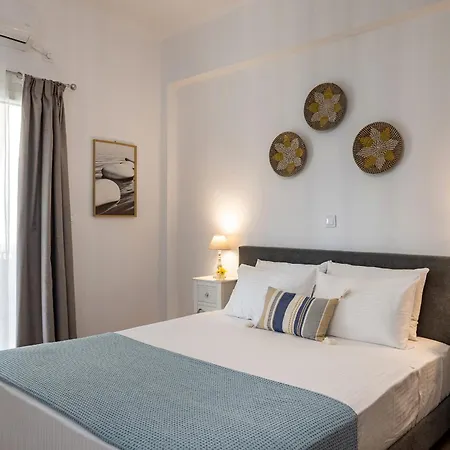 Atop Gold Luxury Apartment Ermoupoli