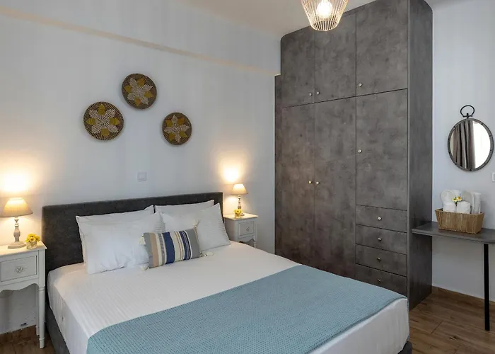 Apartment Atop Gold Luxury