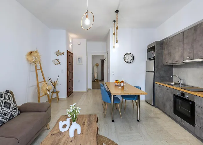 Atop Gold Luxury Apartment Ermoupoli