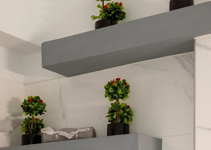 Apartment Atop Gold Luxury